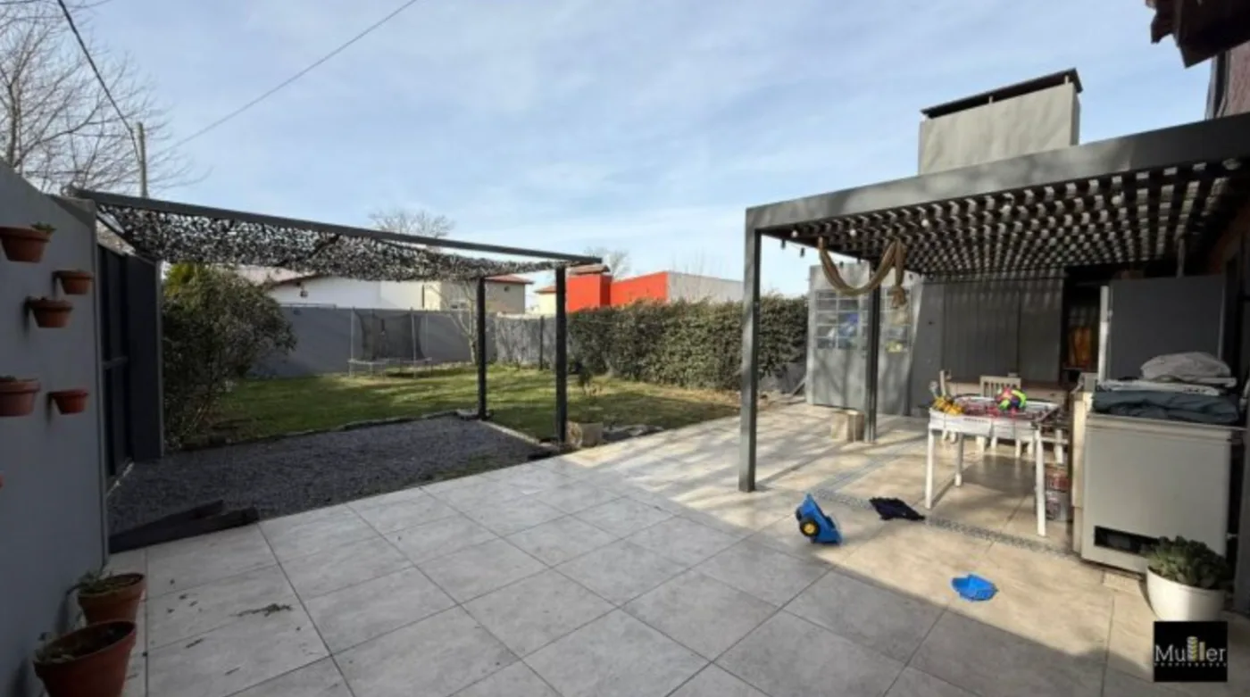 J. M. de los Reyes 504, Tandil