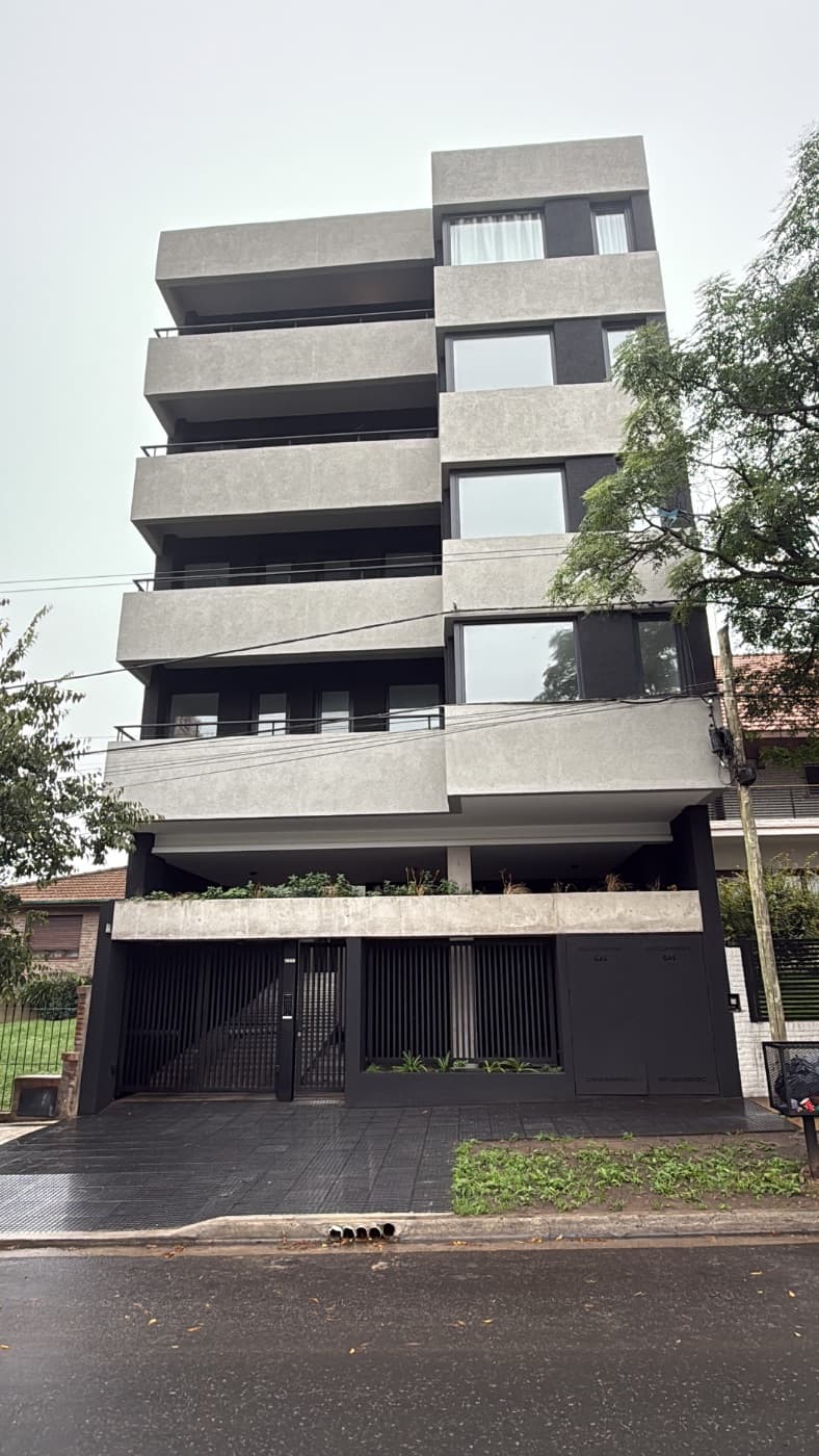 Av Avellaneda 1600, Tandil